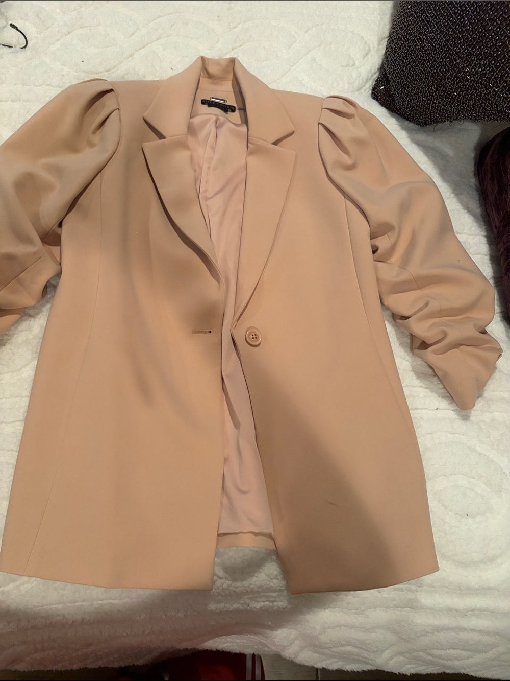 Alice + Olivia Blush Pink Puff-Sleeve Blazer